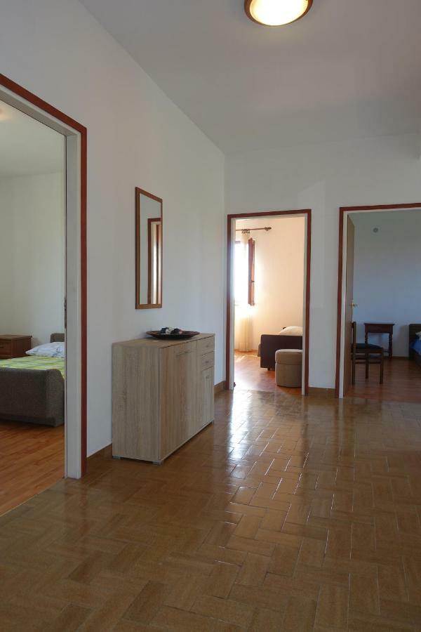 Apartment Dede Nin Zewnętrze zdjęcie
