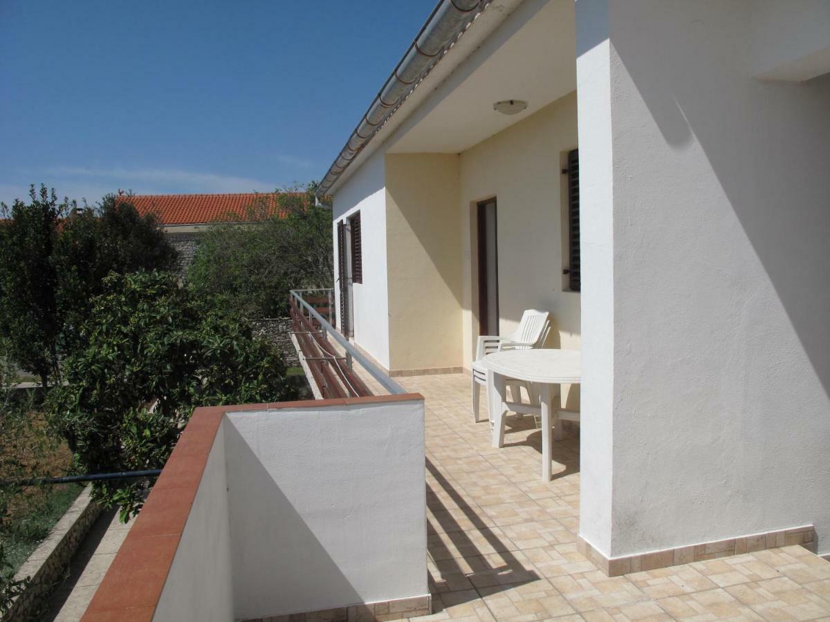 Apartment Dede Nin Zewnętrze zdjęcie